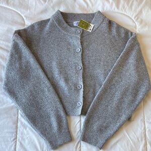 Jon & Anna Gray Women's Cropped Cardigan
